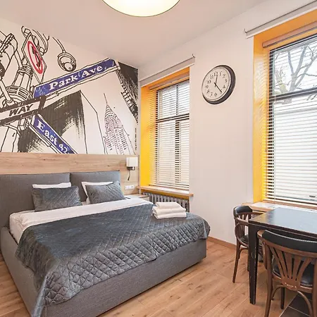 Modern Vilnius Old Town Apartment With Free Parking Экстерьер фото
